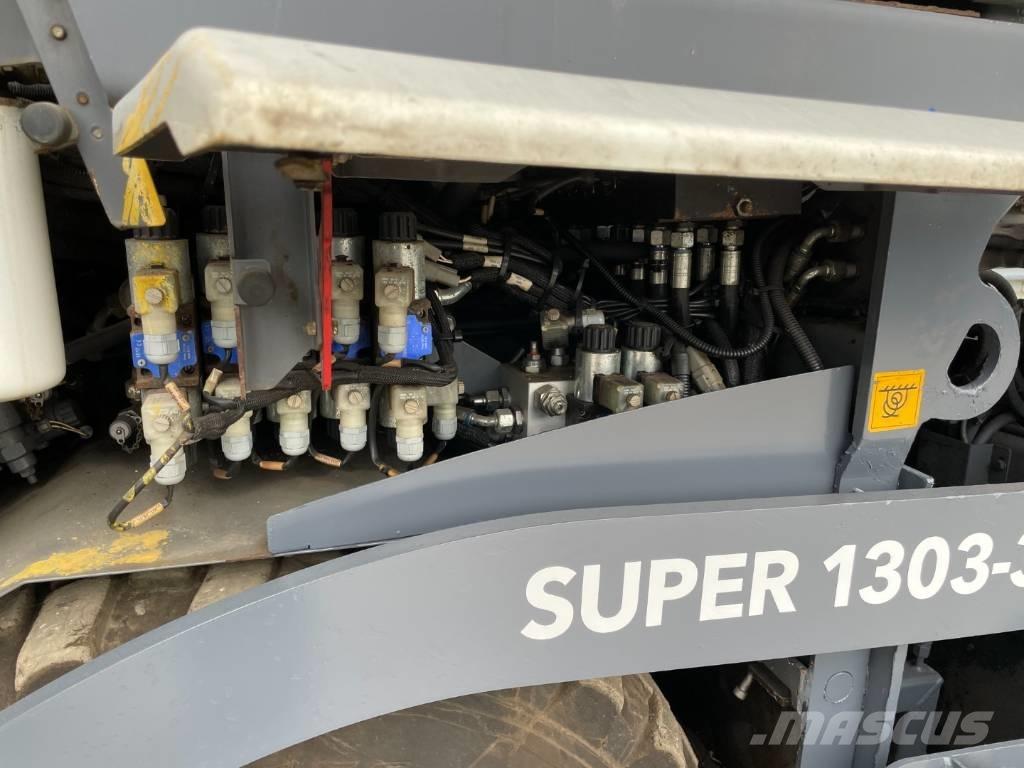 Vögele SUPER 1303-3I Asfaltudlæggere