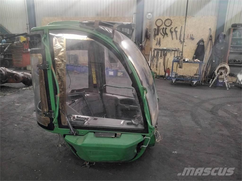 John Deere 1270E Kabiner og interiør