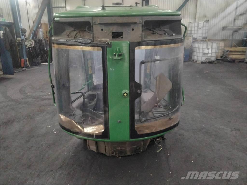 John Deere 1270E Kabiner og interiør