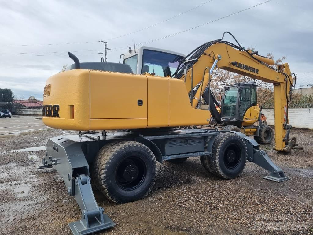 Liebherr A 900 C Gravemaskiner på hjul