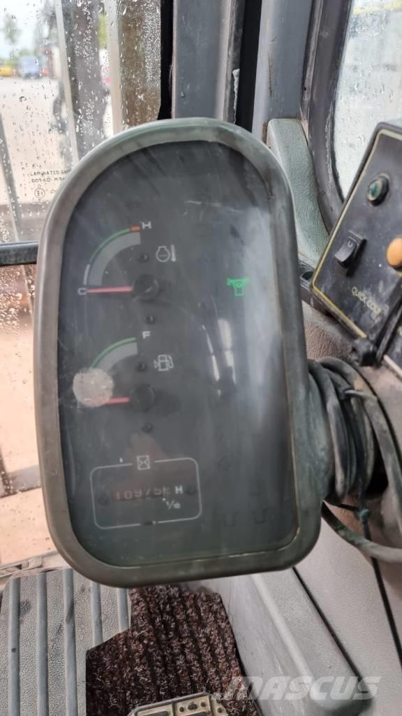 Volvo EC 210 B LC Gravemaskiner på larvebånd