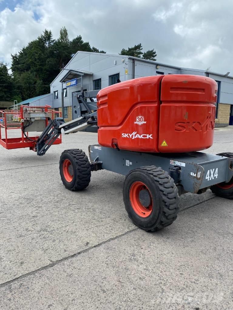 SkyJack SJ 46 AJ Bomlifte med knækarm