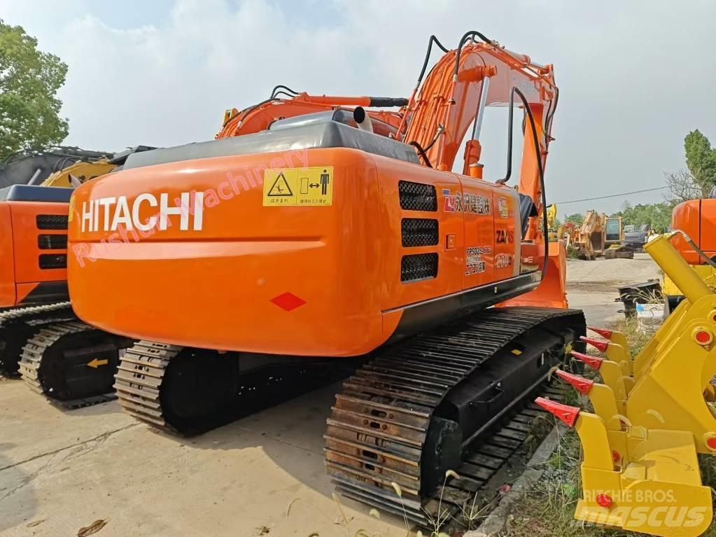 Hitachi ZX 200 Gravemaskiner på larvebånd