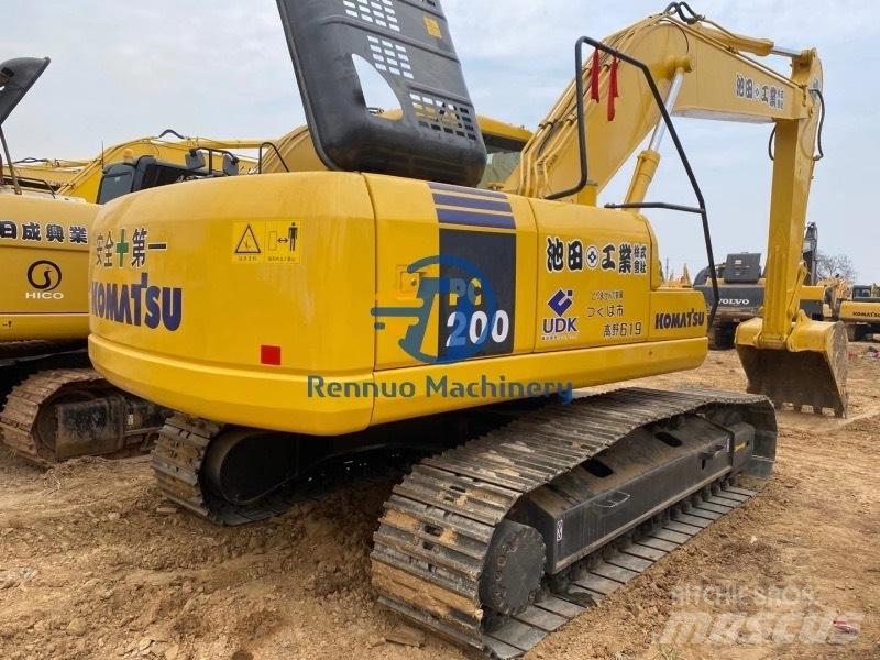 Komatsu PC200-7 Gravemaskiner på larvebånd