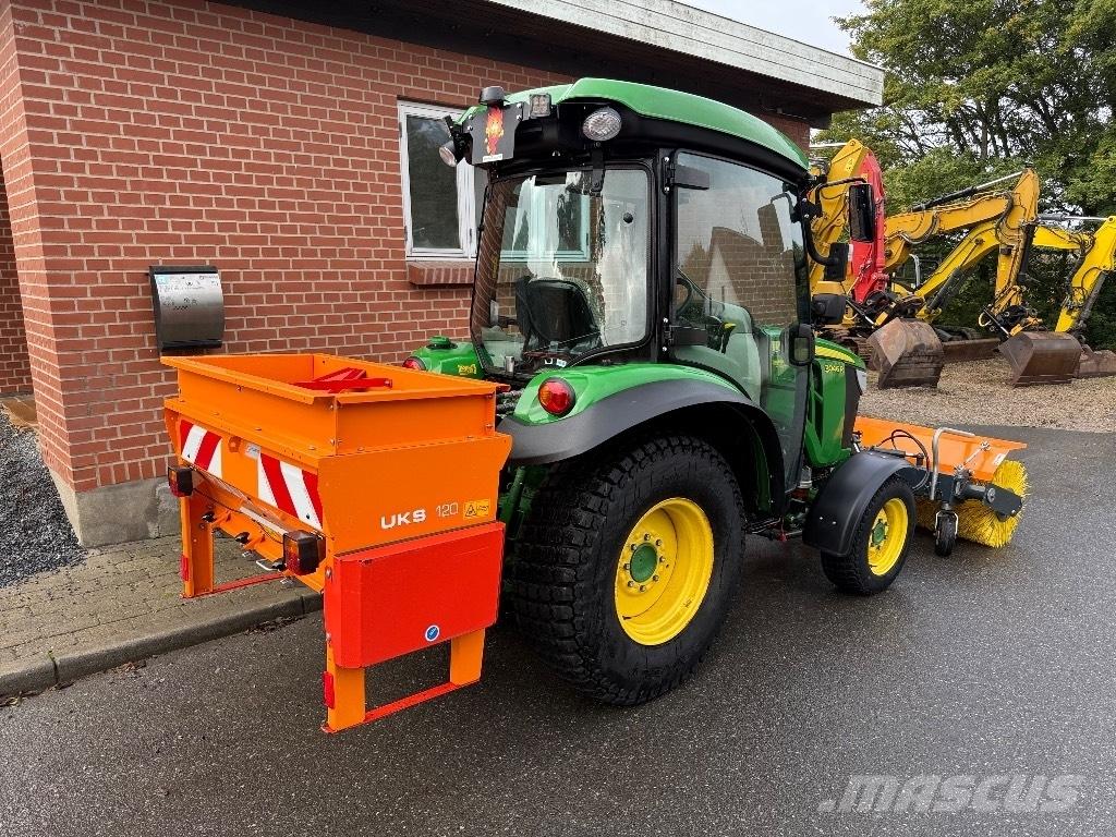 John Deere 3046 R Traktorer