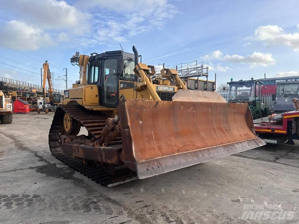 CAT D6T Bulldozer på larvebånd