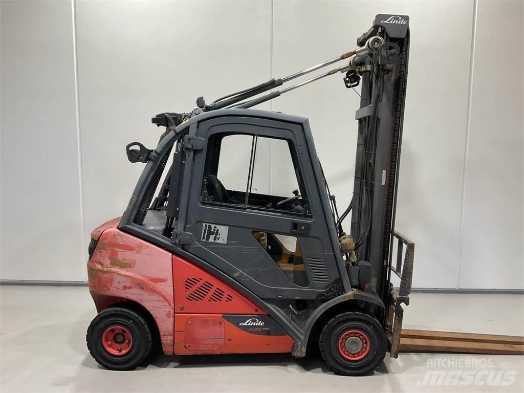 Linde H25D-02 Diesel gaffeltrucks