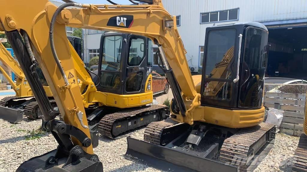 CAT 304 Gravemaskiner på larvebånd