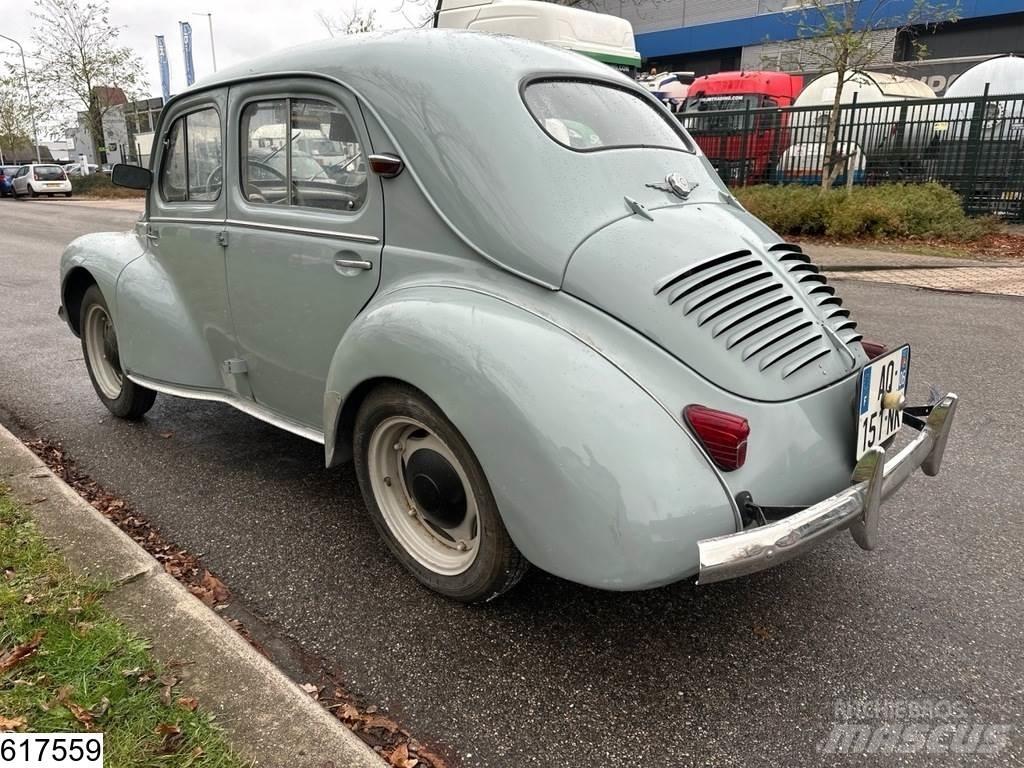 Renault ? 4CV Biler