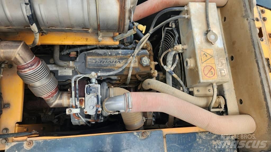 Hyundai HW 145 Gravemaskiner på hjul