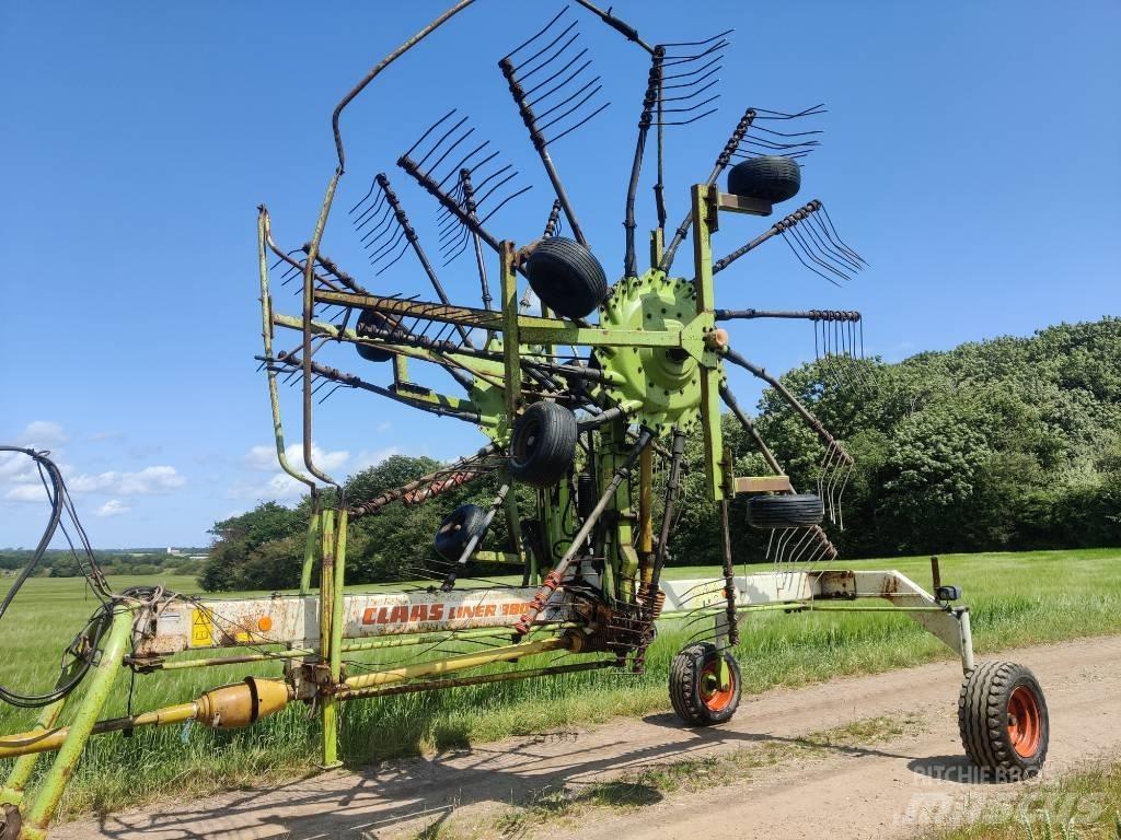 CLAAS 880 LIner River og høvendere