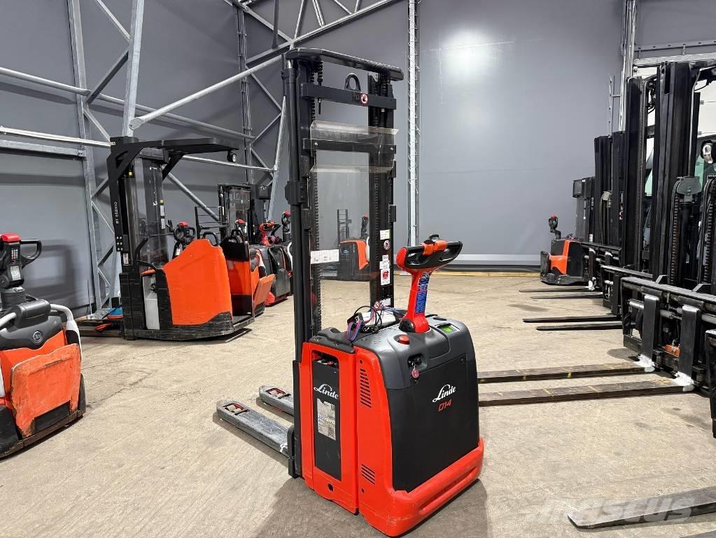 Linde D 14 Selvkørende stablere