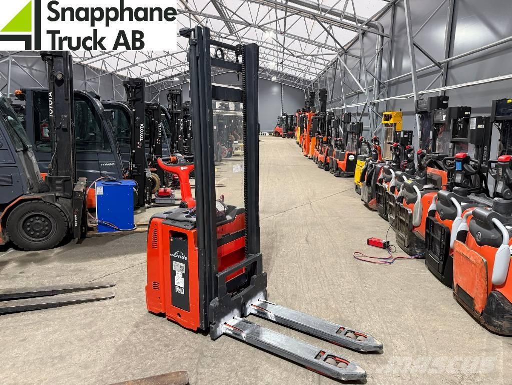 Linde D 14 Selvkørende stablere