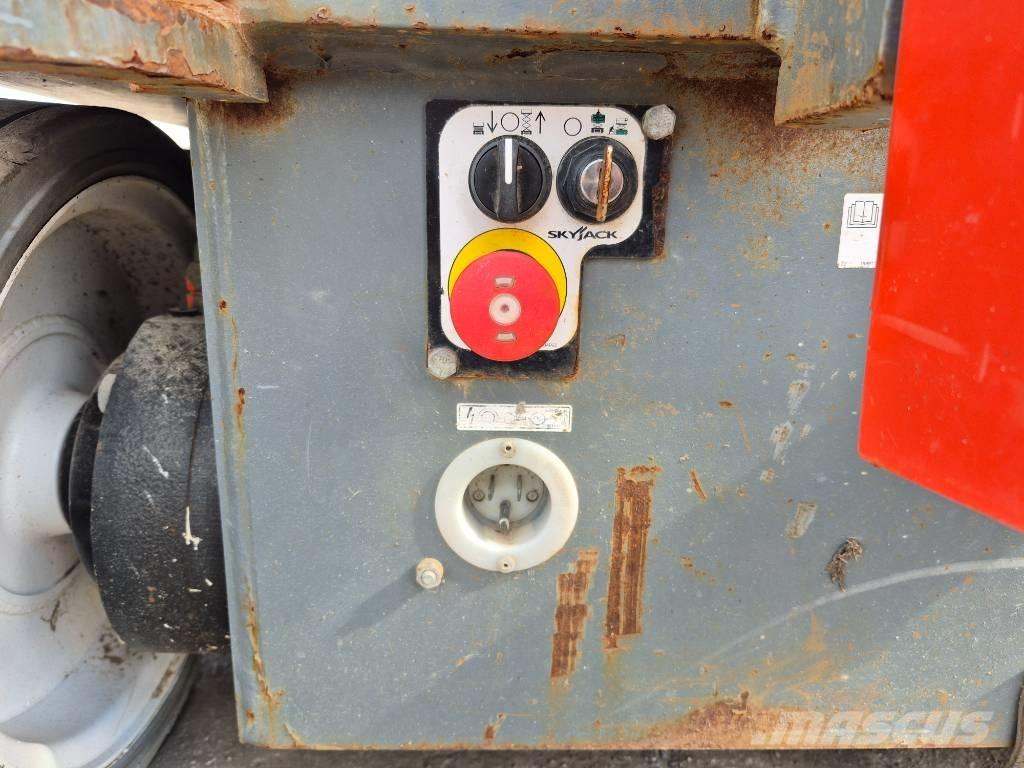 SkyJack SJ 4740 Saxlifte