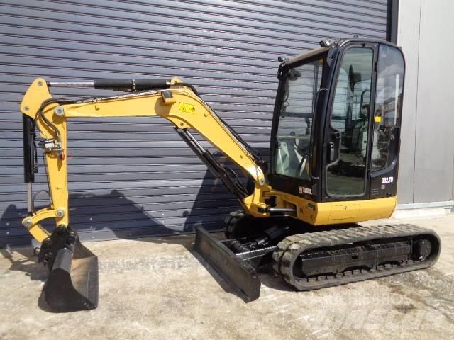 CAT 302.7 D Minigravemaskiner