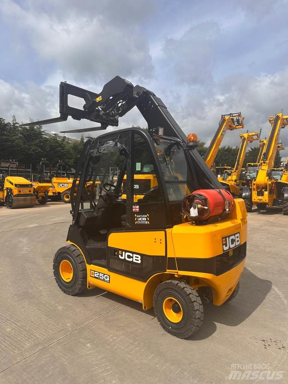 JCB TLT 25 Gaffeltrucks - andre