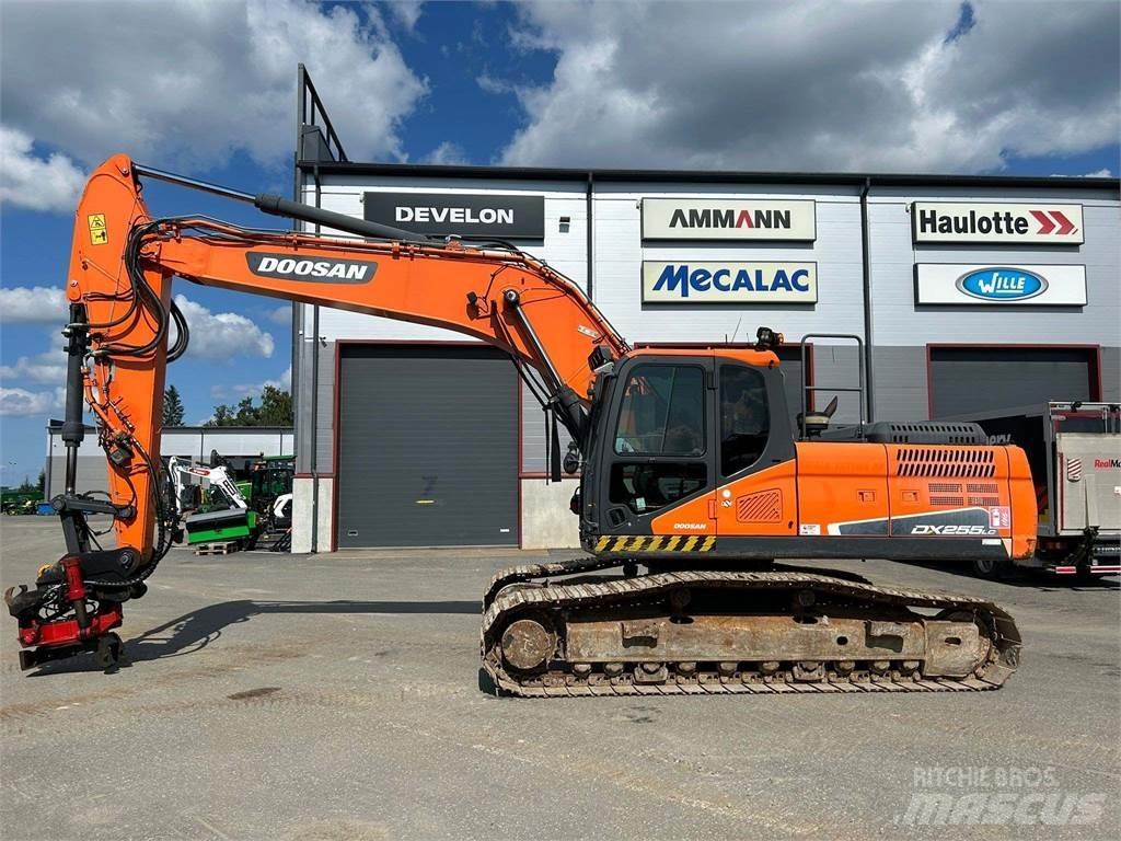 Doosan DX255LC-5 Gravemaskiner på larvebånd