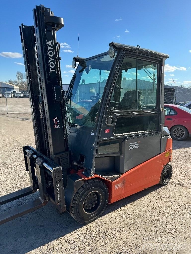 Toyota 8FBMT35 El gaffeltrucks