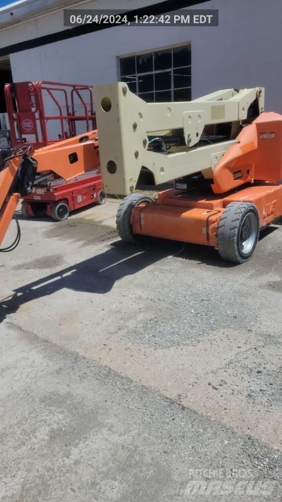 JLG E 450 AJ Bomlifte med knækarm
