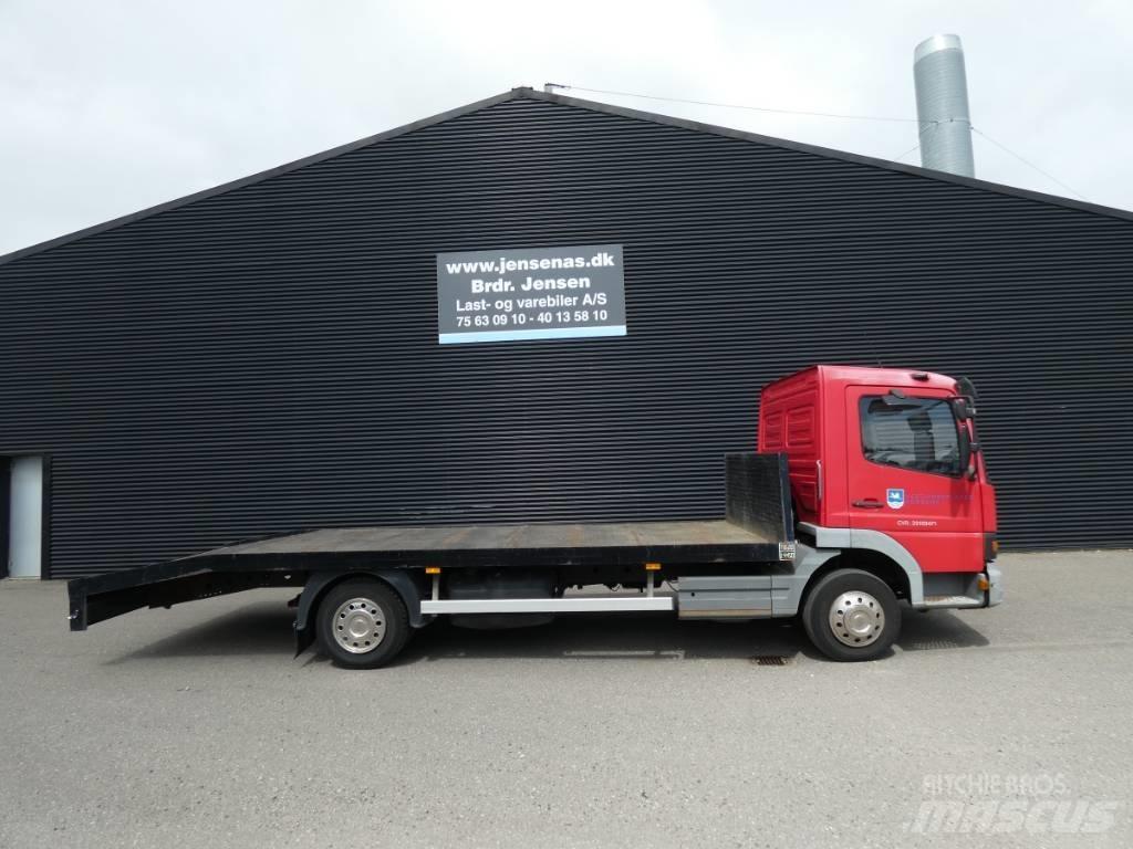 Mercedes-Benz Atego Autotransportere / Knæklad