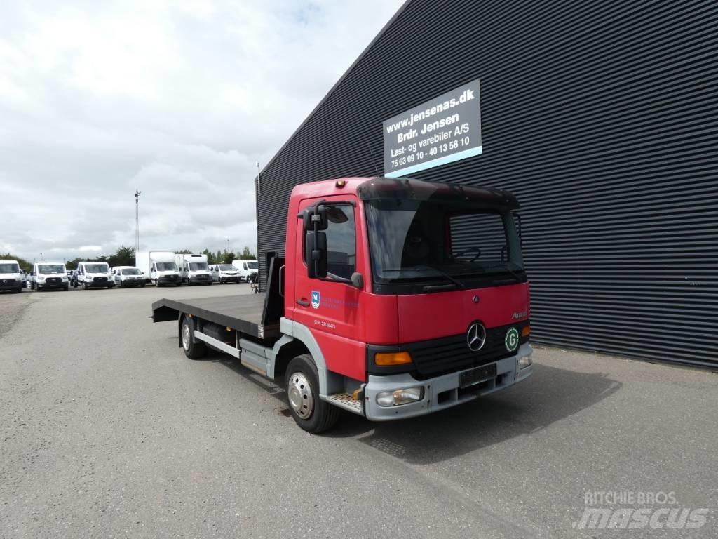 Mercedes-Benz Atego Autotransportere / Knæklad