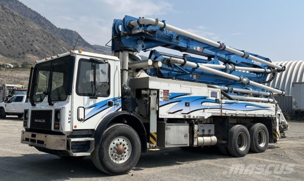 Alliance 33M (#1029) Betonpumper