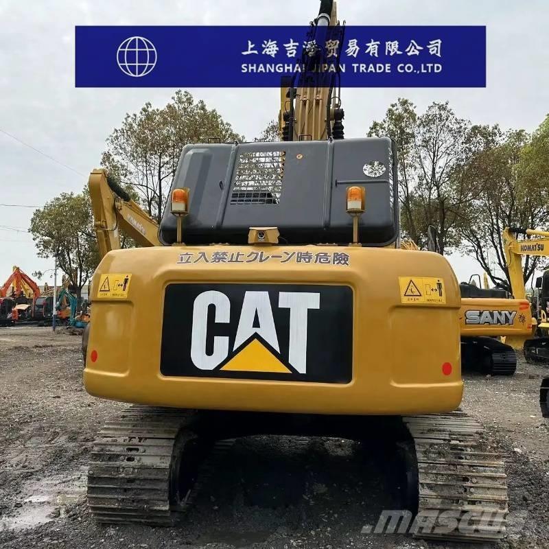 CAT 323 D Gravemaskiner på larvebånd