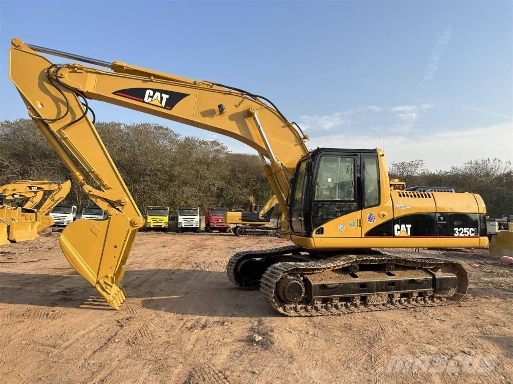 CAT 325C Gravemaskiner på larvebånd