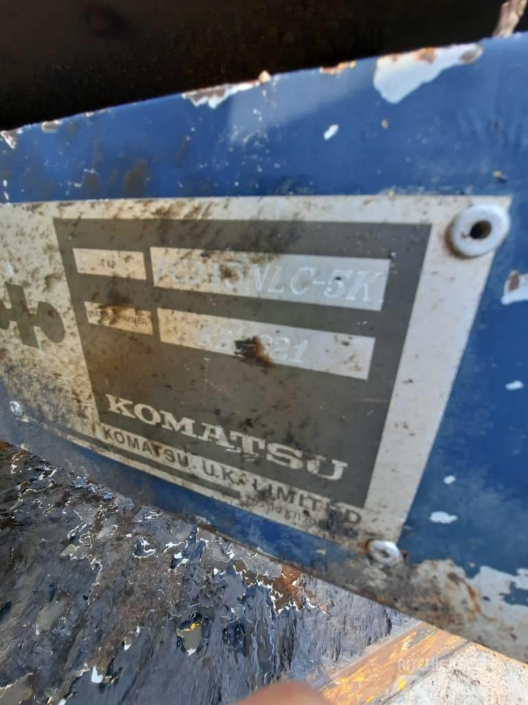 Komatsu PC240NLC-5K Gravemaskiner på larvebånd