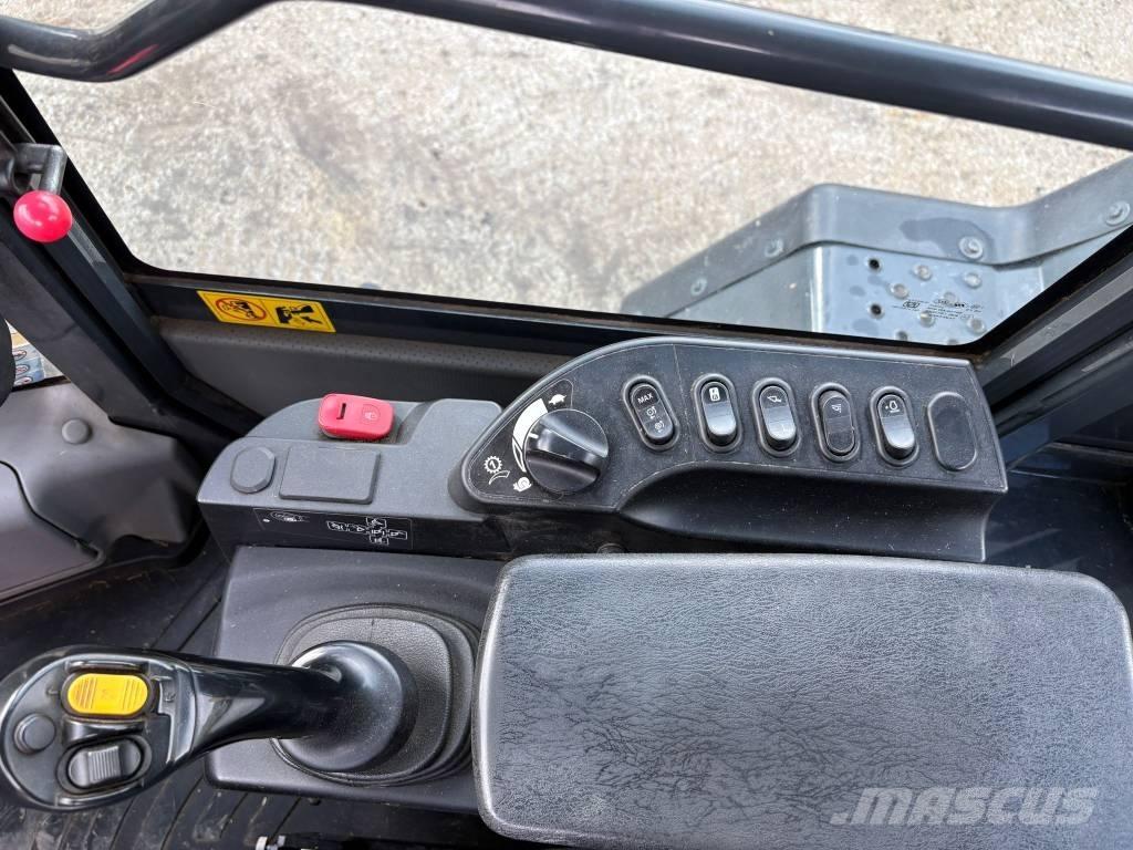 Komatsu WA320-8 Læssemaskiner på hjul