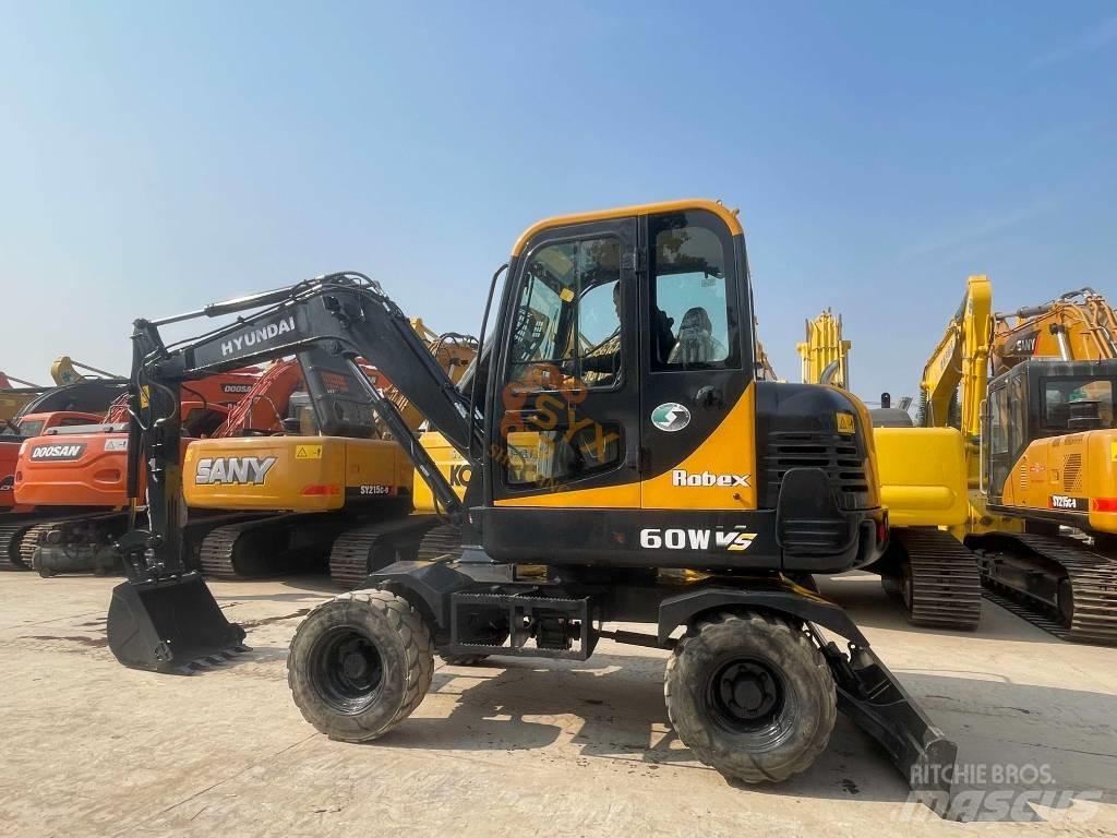 Hyundai 60w-9 Gravemaskiner på hjul