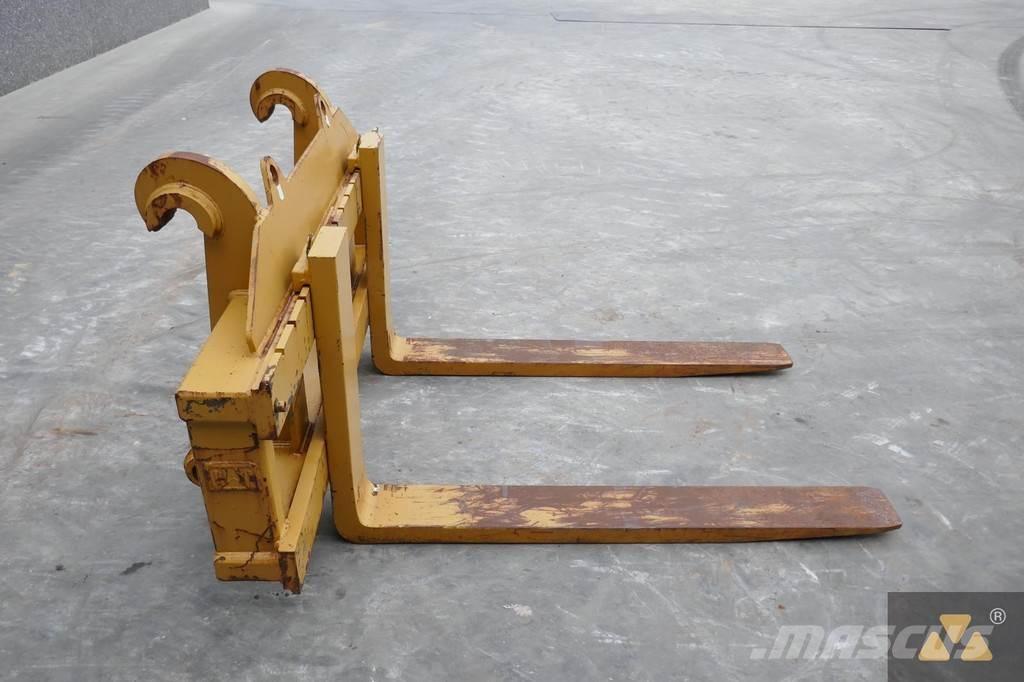 CAT 966/972 Forks Transport – Andet