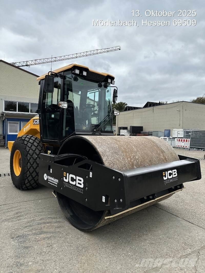 JCB VM118D Tromler
