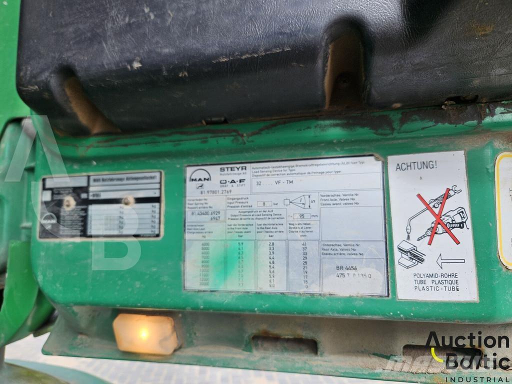 MAN 32.464 Lastbiler med tip