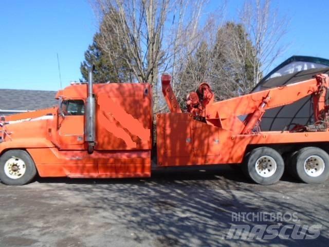 Freightliner FLD 120 Bjærgningskøretøjer