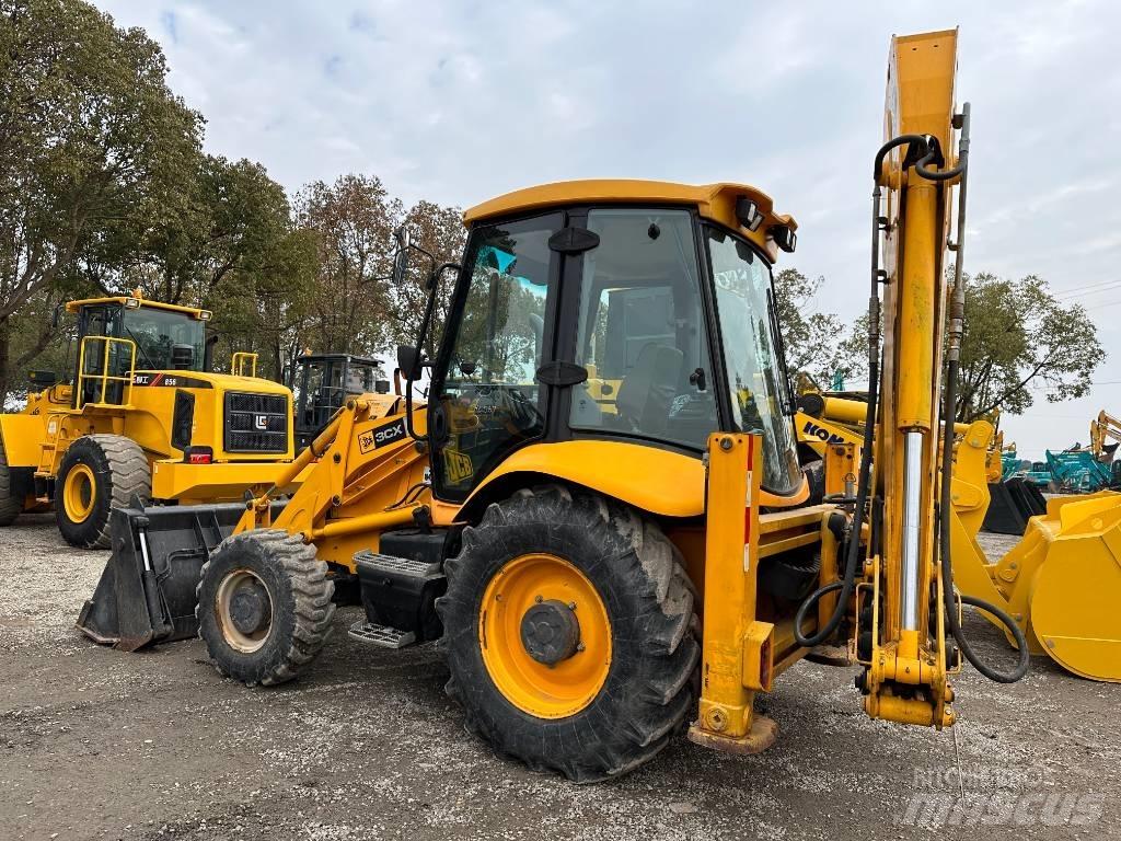 JCB 3 CX Rendegravere