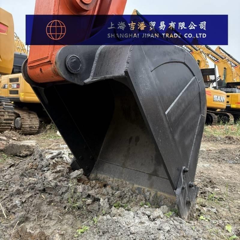 Hitachi ZX 210 Gravemaskiner på larvebånd