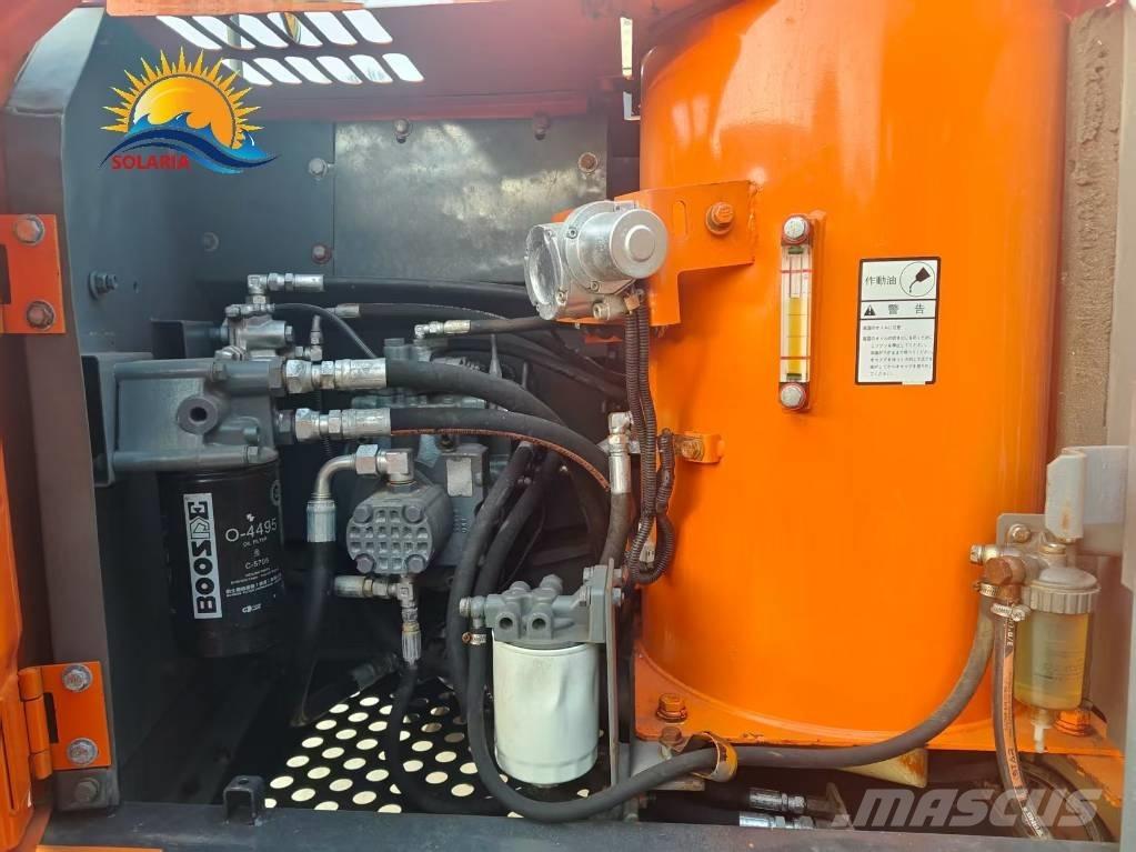 Hitachi ZX 130 Gravemaskiner på larvebånd