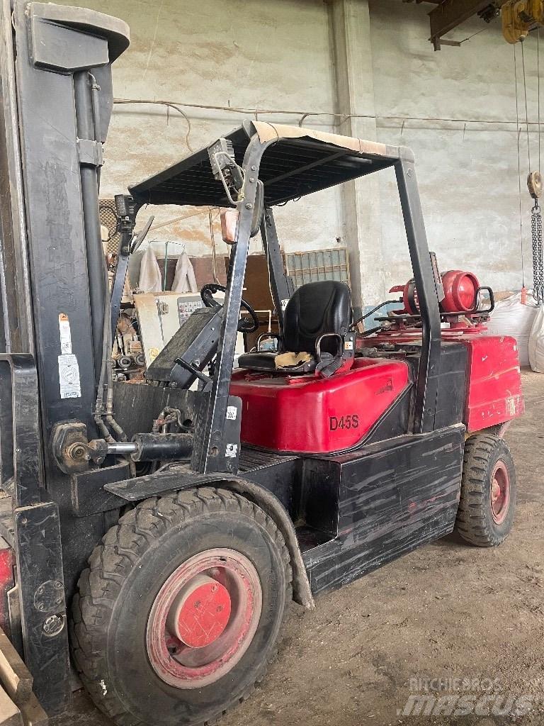 Doosan D 45 S-7 Trucks - Andet