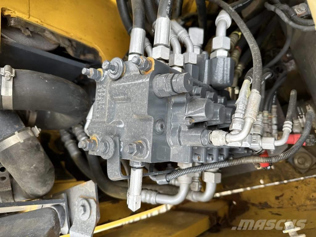 Komatsu PC78US Midi-gravemaskiner 7t - 12t