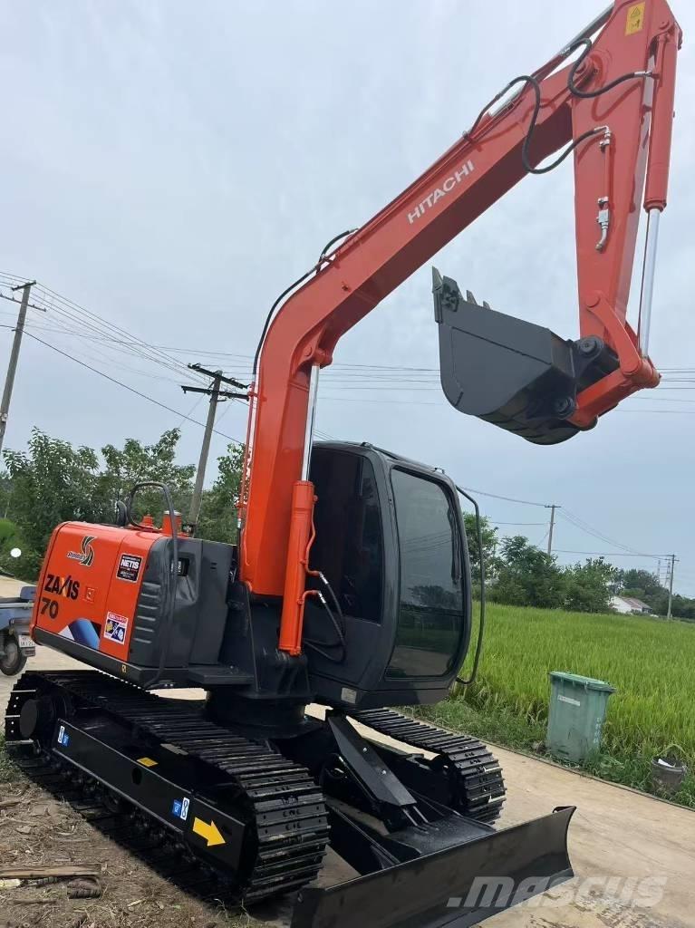 Hitachi ZX 70 Gravemaskiner på larvebånd