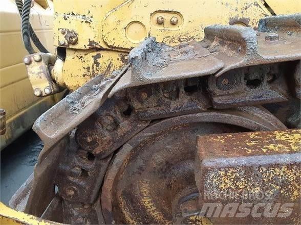 CAT D8T Bulldozer på larvebånd