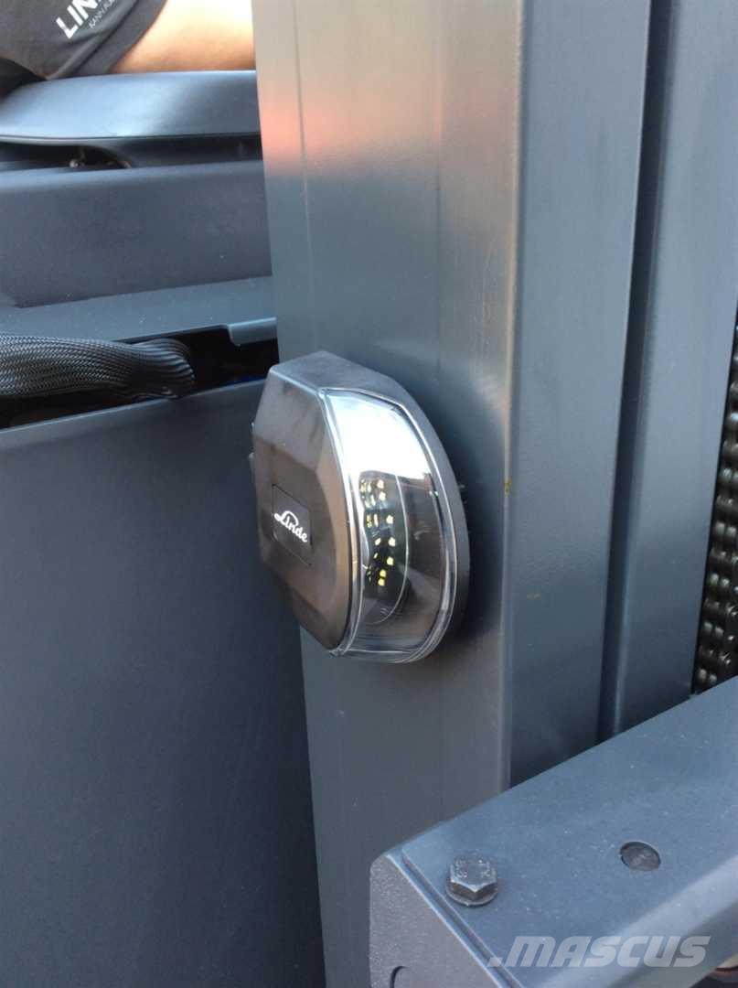 Linde R14 Reachtruck