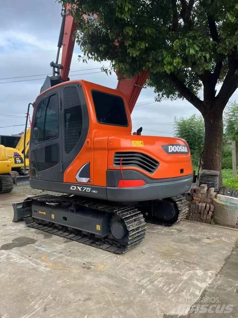 Doosan DX75-9C Gravemaskiner på larvebånd