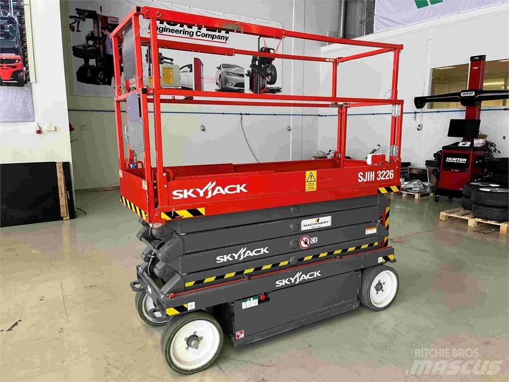 SkyJack SJ3226 Saxlifte