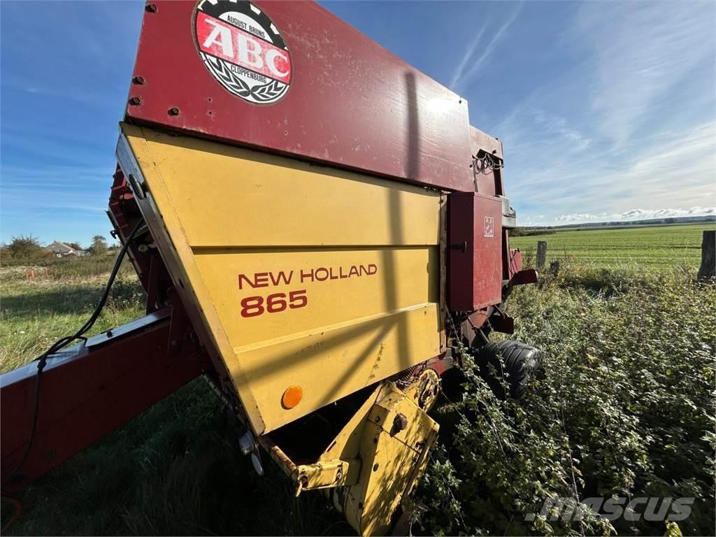 New Holland 865 Rundballe-pressere