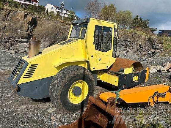 Bomag BW211 D-3 Asfaltudlæggere