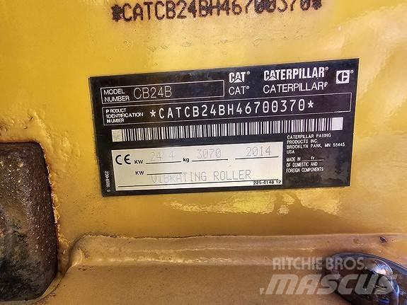CAT CB24B Asfaltudlæggere