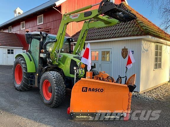 CLAAS Arion 420 Traktorer