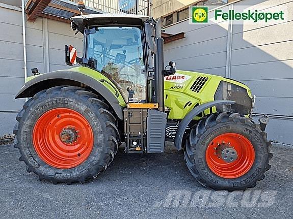 CLAAS AXION 830 Traktorer